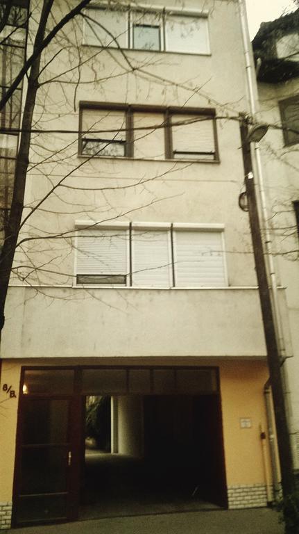 Solaris-Szeged Apartman Appartamento Esterno foto