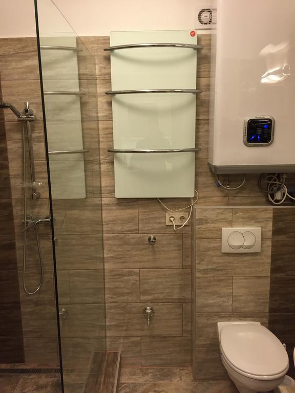 Solaris-Szeged Apartman Appartamento Esterno foto